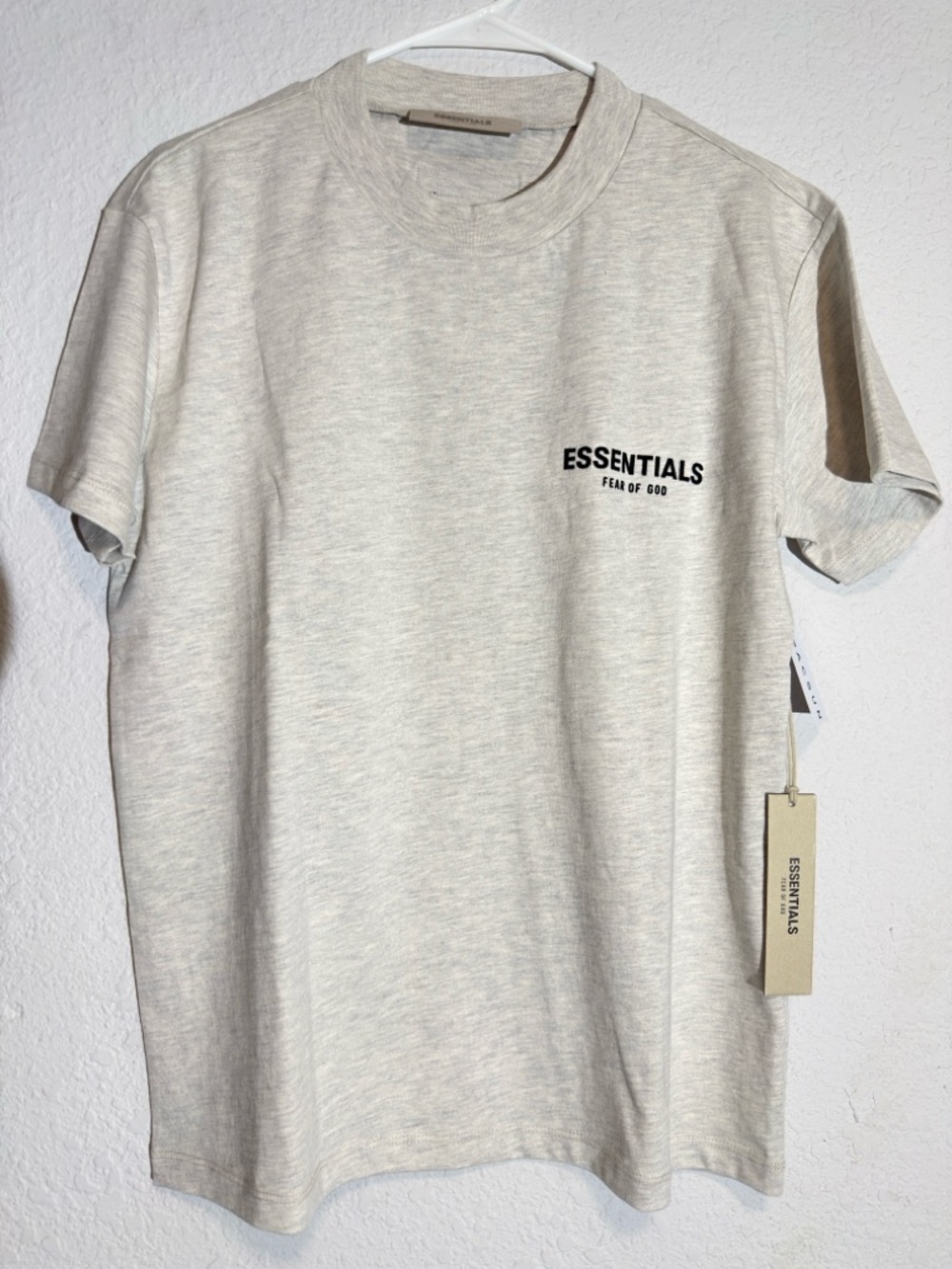 Men's Short Sleeve T-Shirt Essential in Light  oatmeal